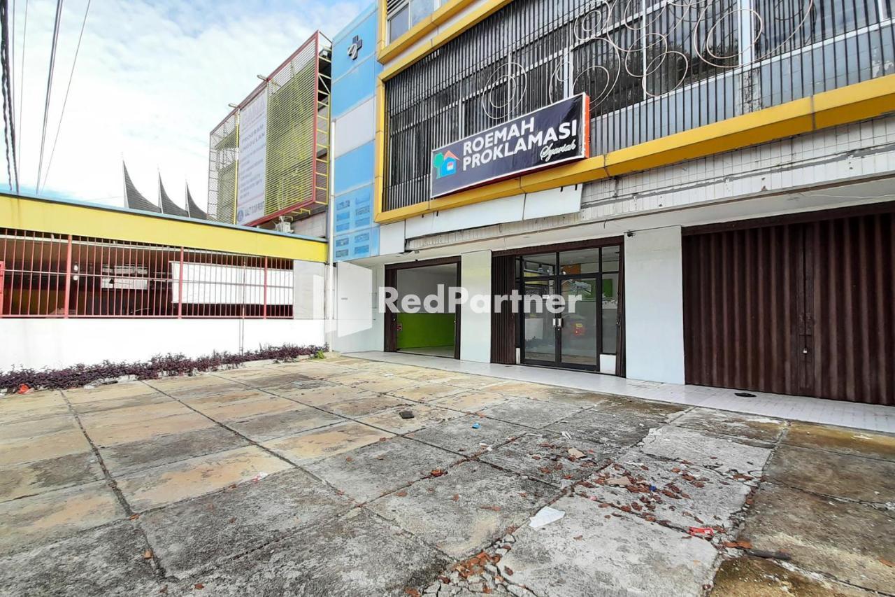 Roemah Proklamasi Syariah Mitra Reddoorz Padang  Exterior photo