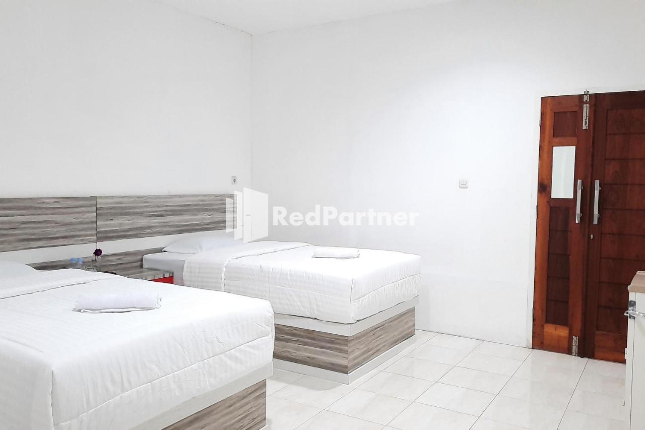 Roemah Proklamasi Syariah Mitra Reddoorz Padang  Exterior photo