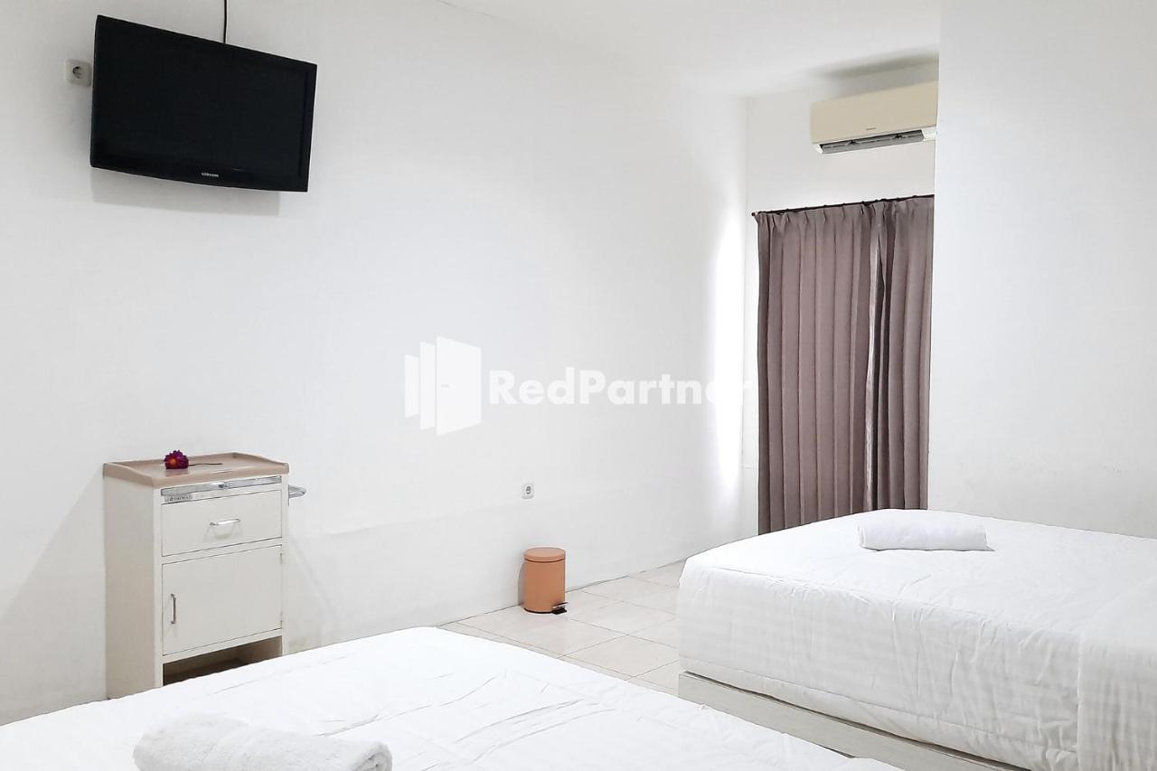Roemah Proklamasi Syariah Mitra Reddoorz Padang  Exterior photo